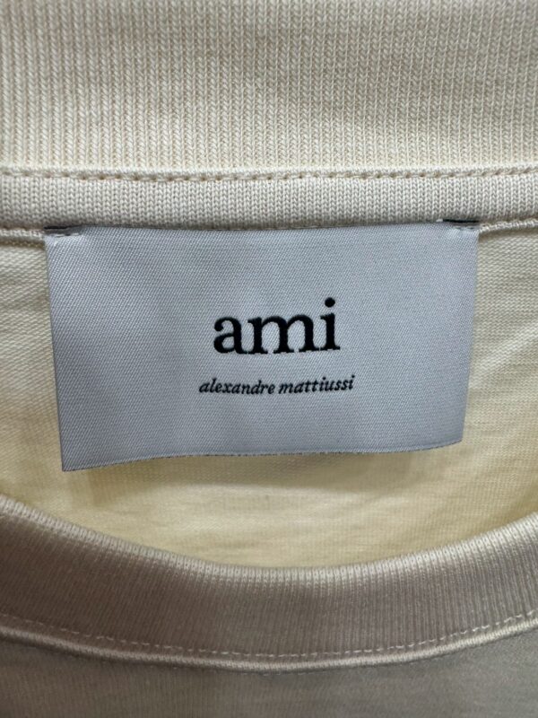 AMI PARIS 25SS HTS065 Ami de Coeur Tシャツ - 画像 (3)