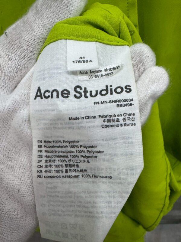 AcneStudios バックプリント皺加工半袖シャツ - 画像 (4)