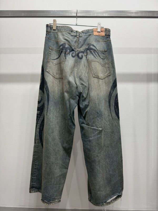 BALENCIAGA TATTOO BUGGY JEANS - 画像 (2)