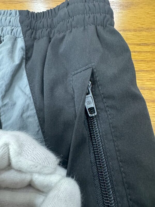 BALENCIAGA LARGE TRACKSUIT PANTS - 画像 (10)